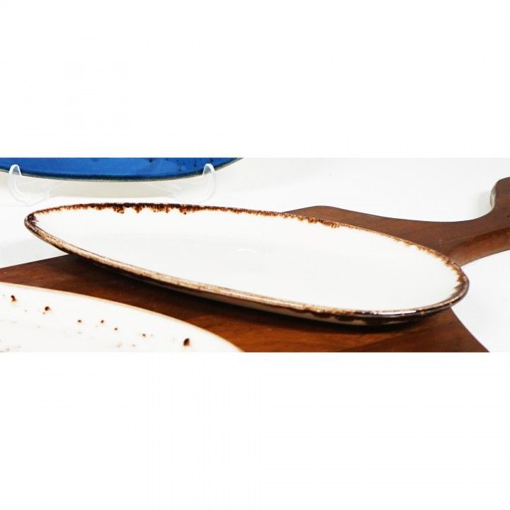 Irregular oval plate 25cm Chocolate