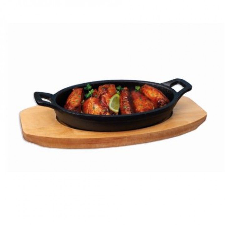 21x15 oval iron frying pan with wooden base M7113