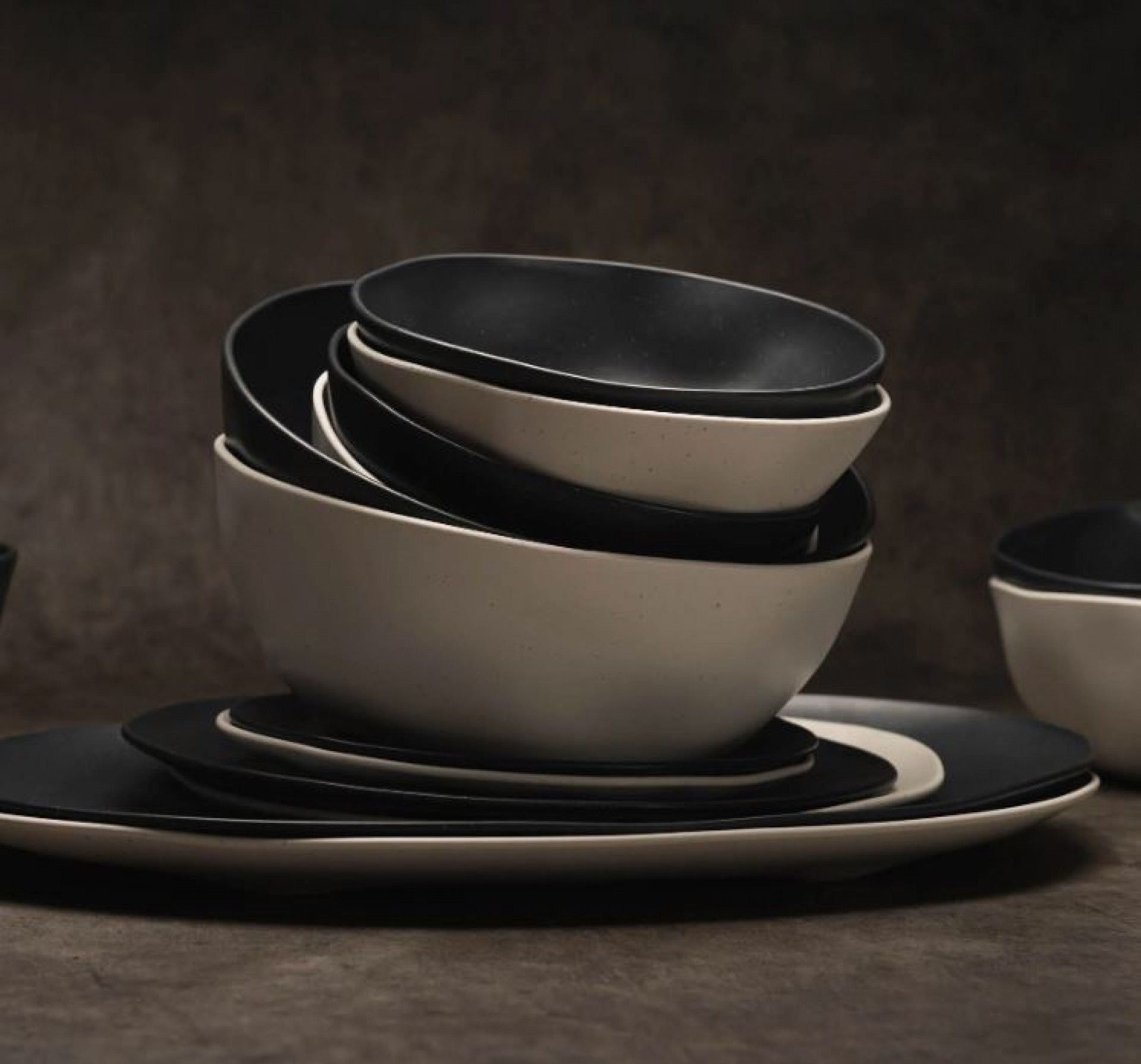 Prato de Sobremesa 20cm Koska Preto