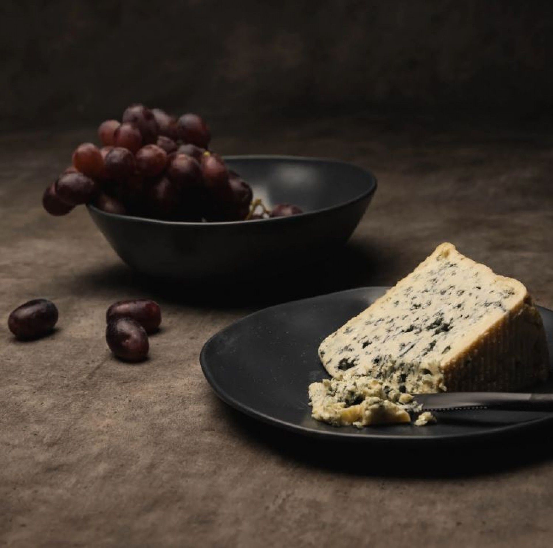 Prato de Jantar 27cm Koska Preto